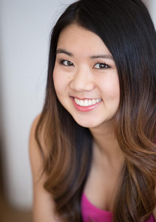 翠西亚·福原 Tricia Fukuhara照片