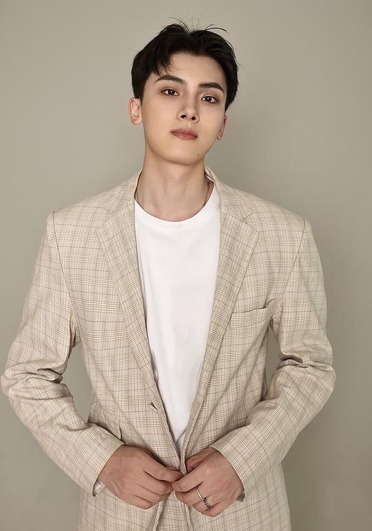 岑明 Ming Cen照片