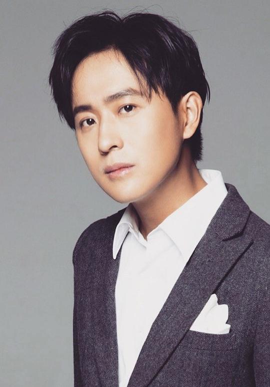 丁鹤 Xihe Ding照片