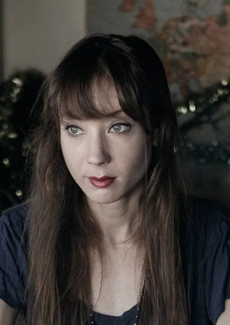 安妮·哈迪 Annie Hardy照片