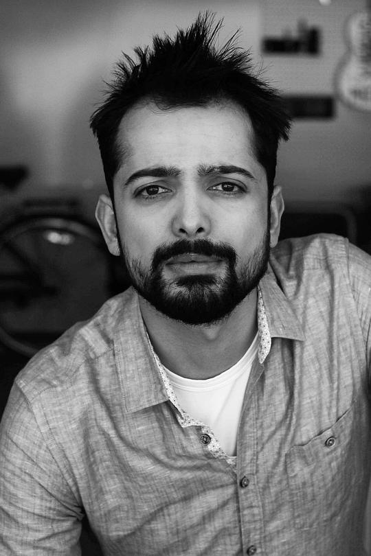 乔·佩那 Joe Penna照片