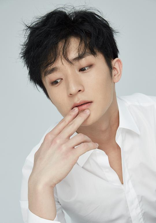 陈雨浓 Yunong Chen照片