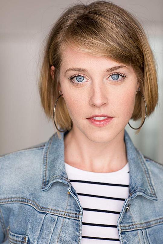 贝尔·亚当斯 Belle Adams照片