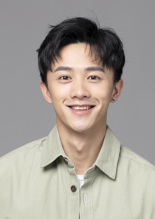 陈外 Wai Chen照片