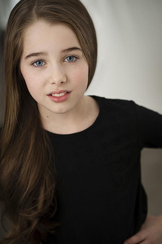 格拉西·施耶 Gracyn Shinyei照片