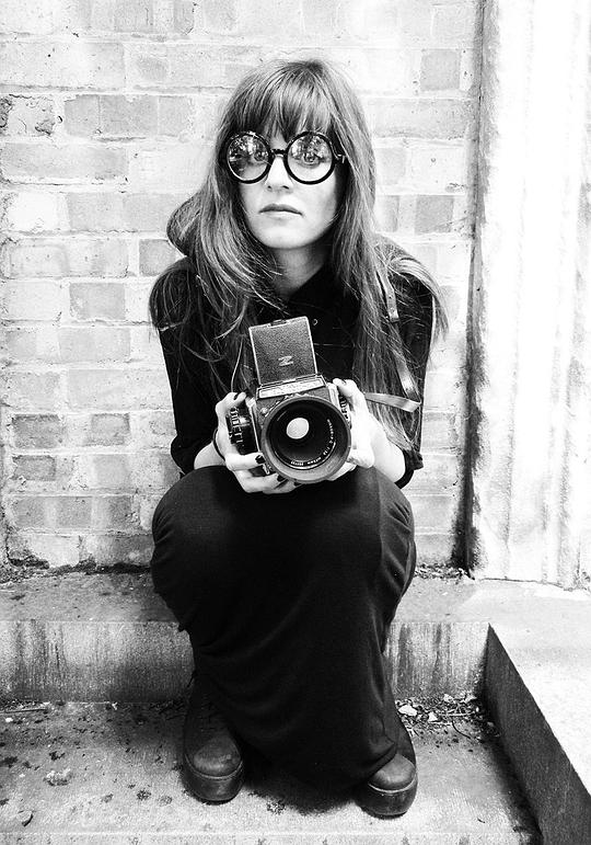 夏洛特·科尔伯特 Charlotte Colbert照片