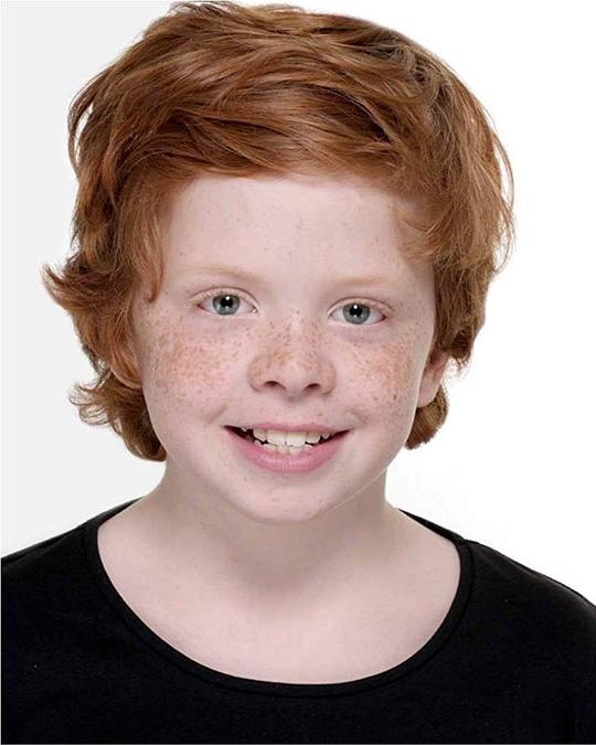 菲尼安·达夫·列侬 Finian Duff Lennon照片