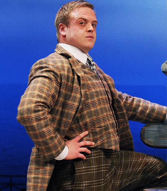 欧文·亚瑟 Owain Arthur照片