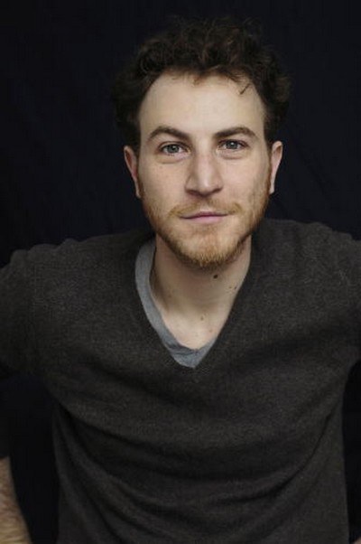 马吕斯·科卢奇 Marius Colucci照片