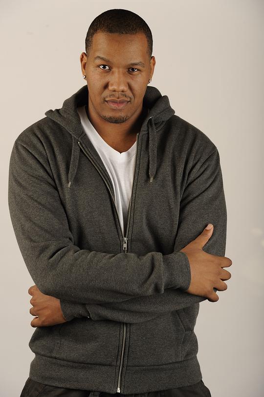 特拉文·弗里 Travon Free照片