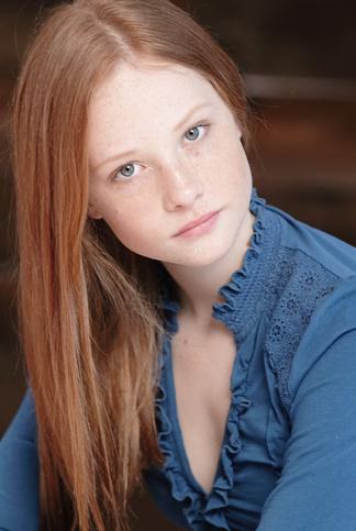 夏洛特·林赛·马荣 Charlotte Lindsay Marron照片