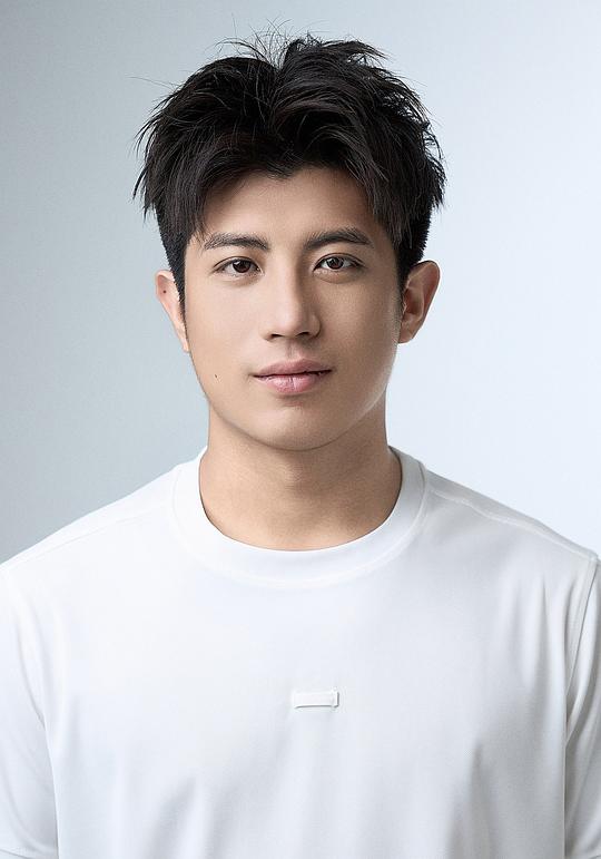 杨梓航 Zihang Yang照片