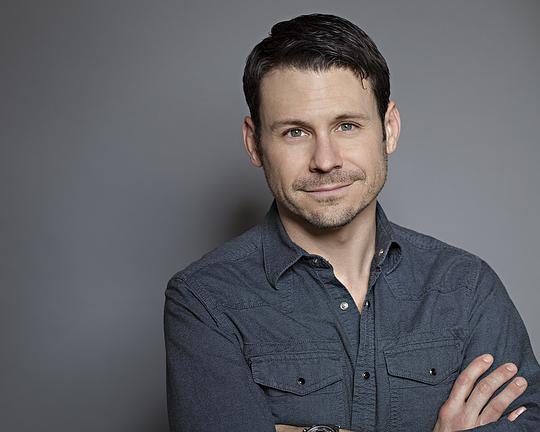 布赖恩·韦弗 Blayne Weaver照片