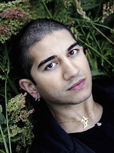 法拉兹·沙里亚特 Faraz Shariat照片