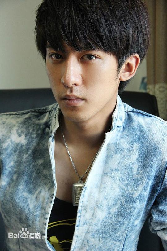 李柏谊 Baiyi Li照片