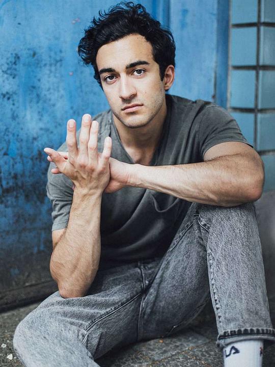 埃迪恩·杰拉里 Eidin Jalali照片