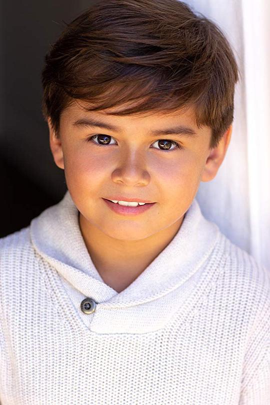 艾丹·伯托拉 Aidan Bertola照片