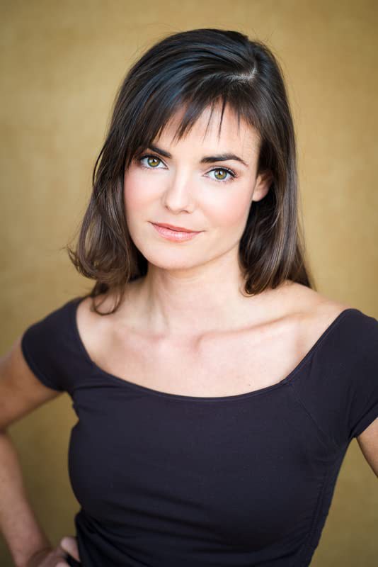 Kristen MacCulloch照片