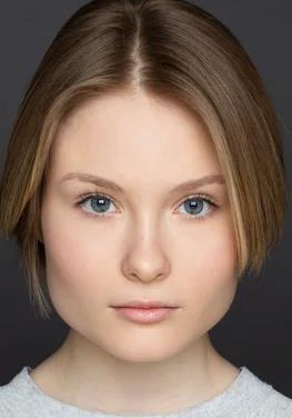 格拉菲拉·戈卢贝娃 Glafira Golubeva照片