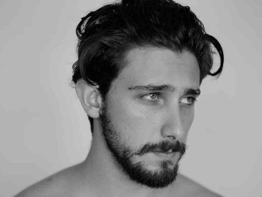 埃米里亚诺·苏里塔 Emiliano Zurita照片