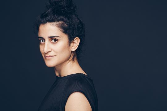 厄兹勒姆·萨格拉马克 Özlem Saglanmak照片