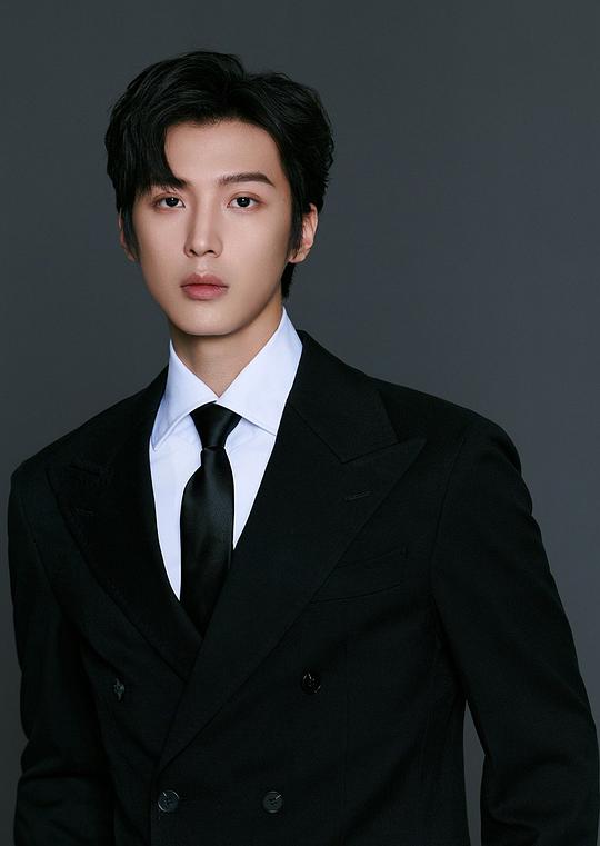 李若天 Ruotian Li照片