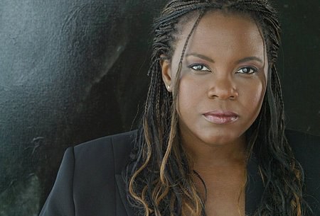 安吉拉·穆尔 Angela Moore照片