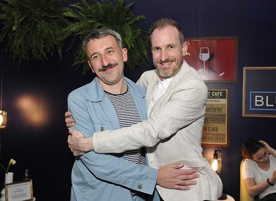 恩达·罗曼 Enda Loughman照片