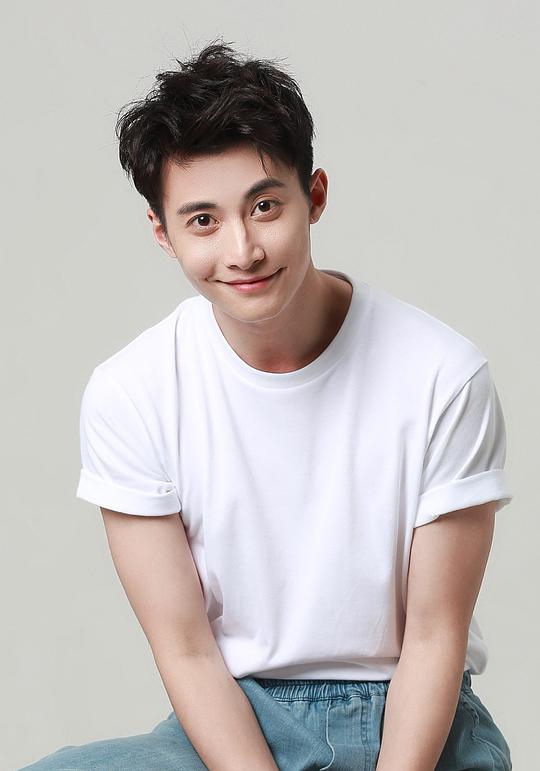 淮文 Haoran Xiao照片