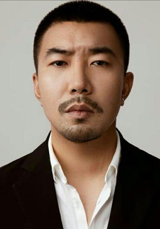 刘浩骏龙 Haojunlong Liu照片