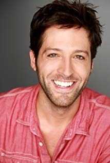 赛勒斯·亚历山大 Cyrus Alexander照片