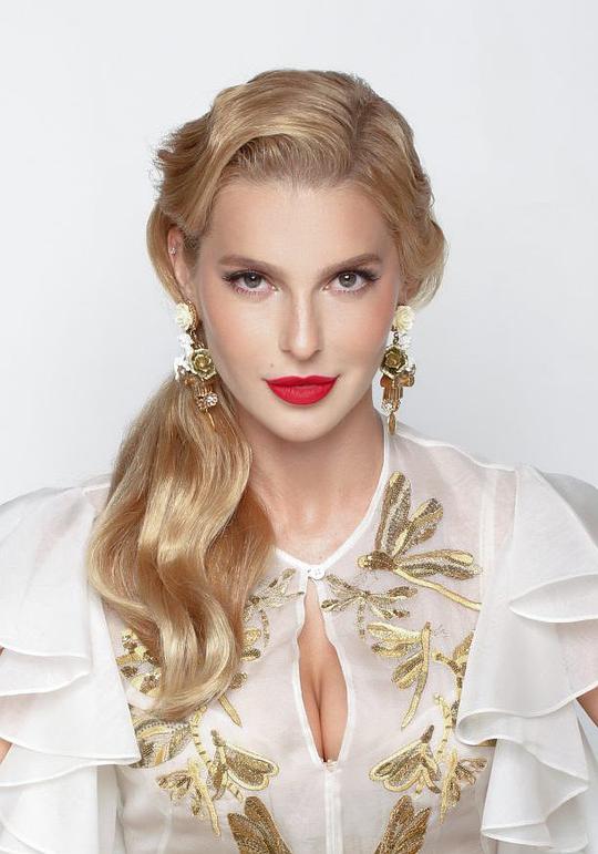 安娜·芭特科薇奇 Anna Butkevych照片