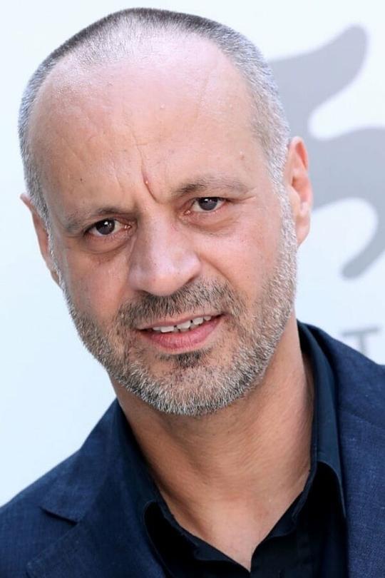 布鲁诺·巴齐 Bruno Buzzi照片