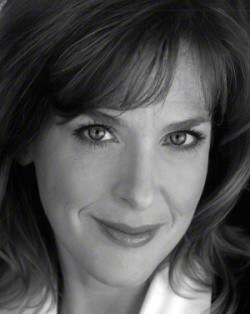 琳达·玛丽·拉森 Linda Marie Larson照片