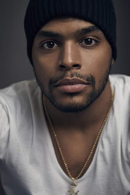 克里斯·沃伦 Chris Warren照片