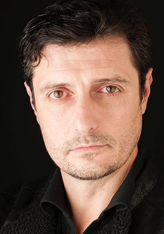 阿德里亚诺·卡瓦略 Adriano Carvalho照片