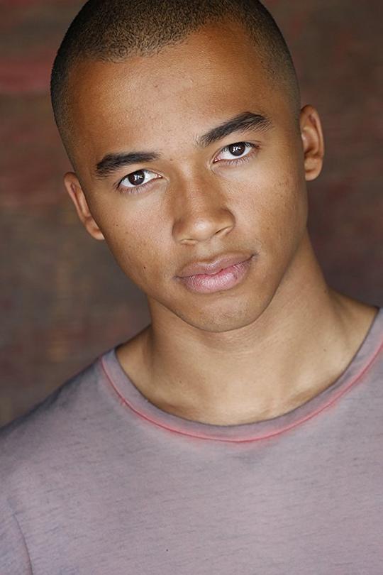 小雷蒙德·亚历山大·查姆 Raymond Alexander Cham Jr.照片