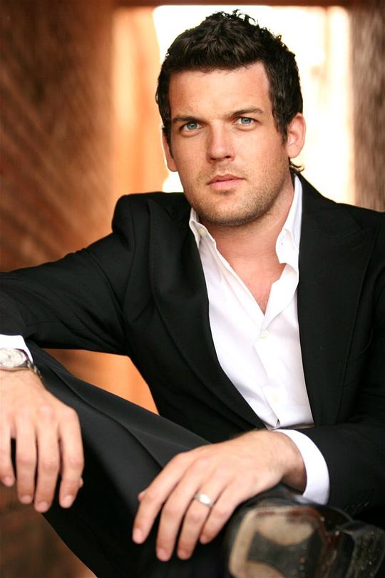 亚当·辛克莱 Adam Sinclair照片