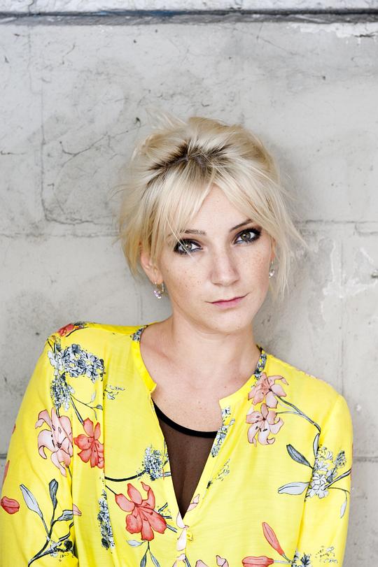 亚历山德拉·博尔贝伊 Alexandra Borbély照片