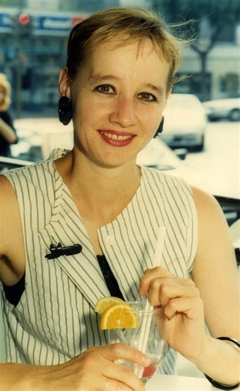 黛安·拉瓦雷 Diane Lavallée照片