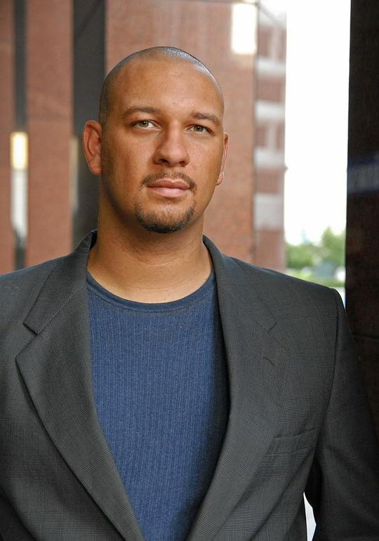 托弗·琼斯 Topher Jones照片