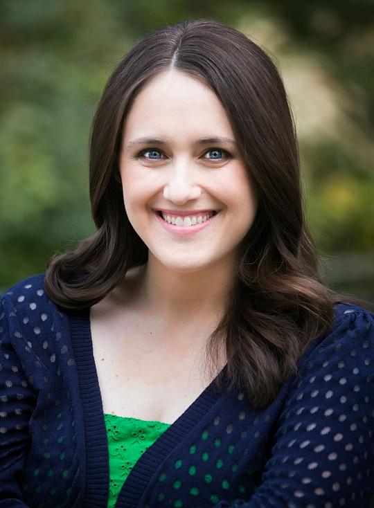 贝奇·艾伯特利 Becky Albertalli照片