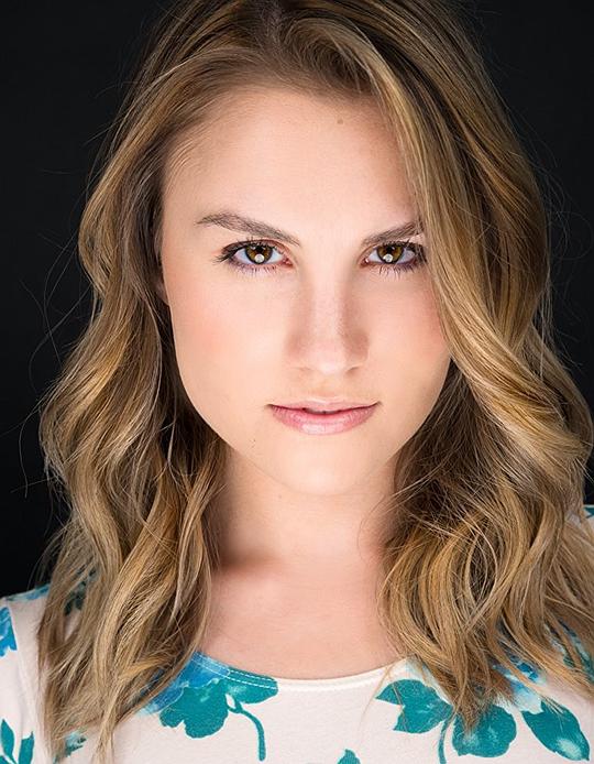 艾米丽·乔丹 Emily Jordan照片