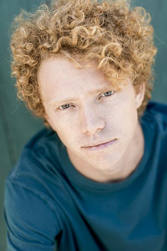 马克西米利安·麦克纳马拉 Maximillian McNamara照片