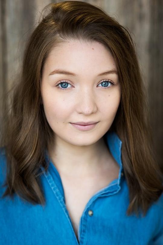 劳伦·埃斯波西托 Lauren Esposito照片