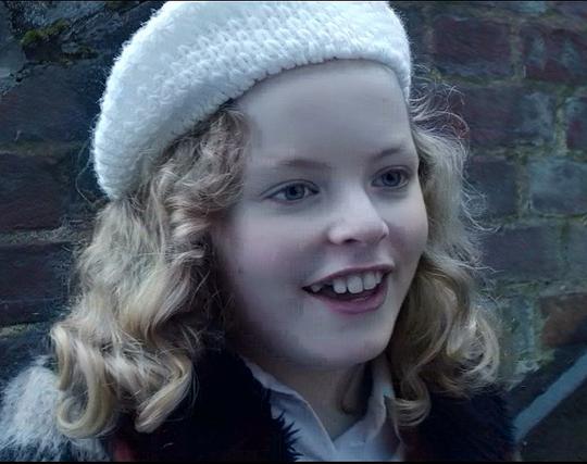 艾米丽·塔斯克 Emily Tasker照片