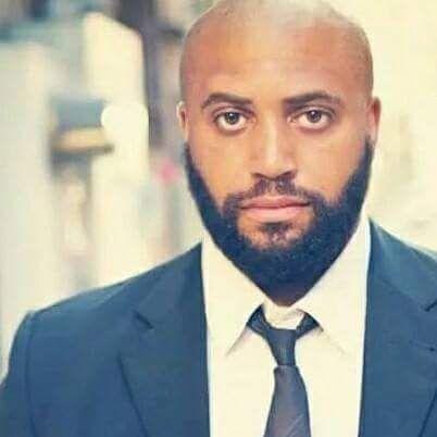 R·马科斯·泰勒 R. Marcos Taylor照片