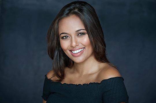 索玛·查亚 Soma Chhaya照片