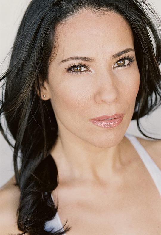 乔萨拉·吉娜罗 Jossara Jinaro照片