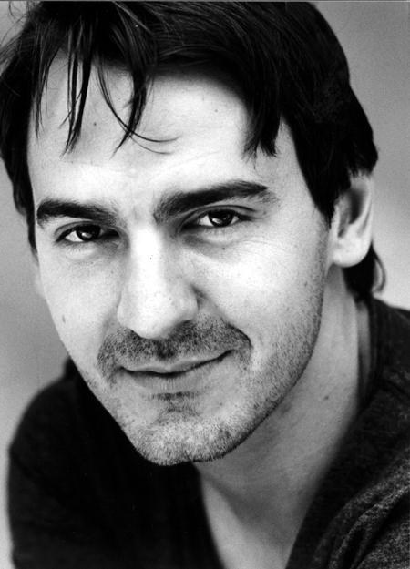 伊文·莱斯利 Ewen Leslie照片